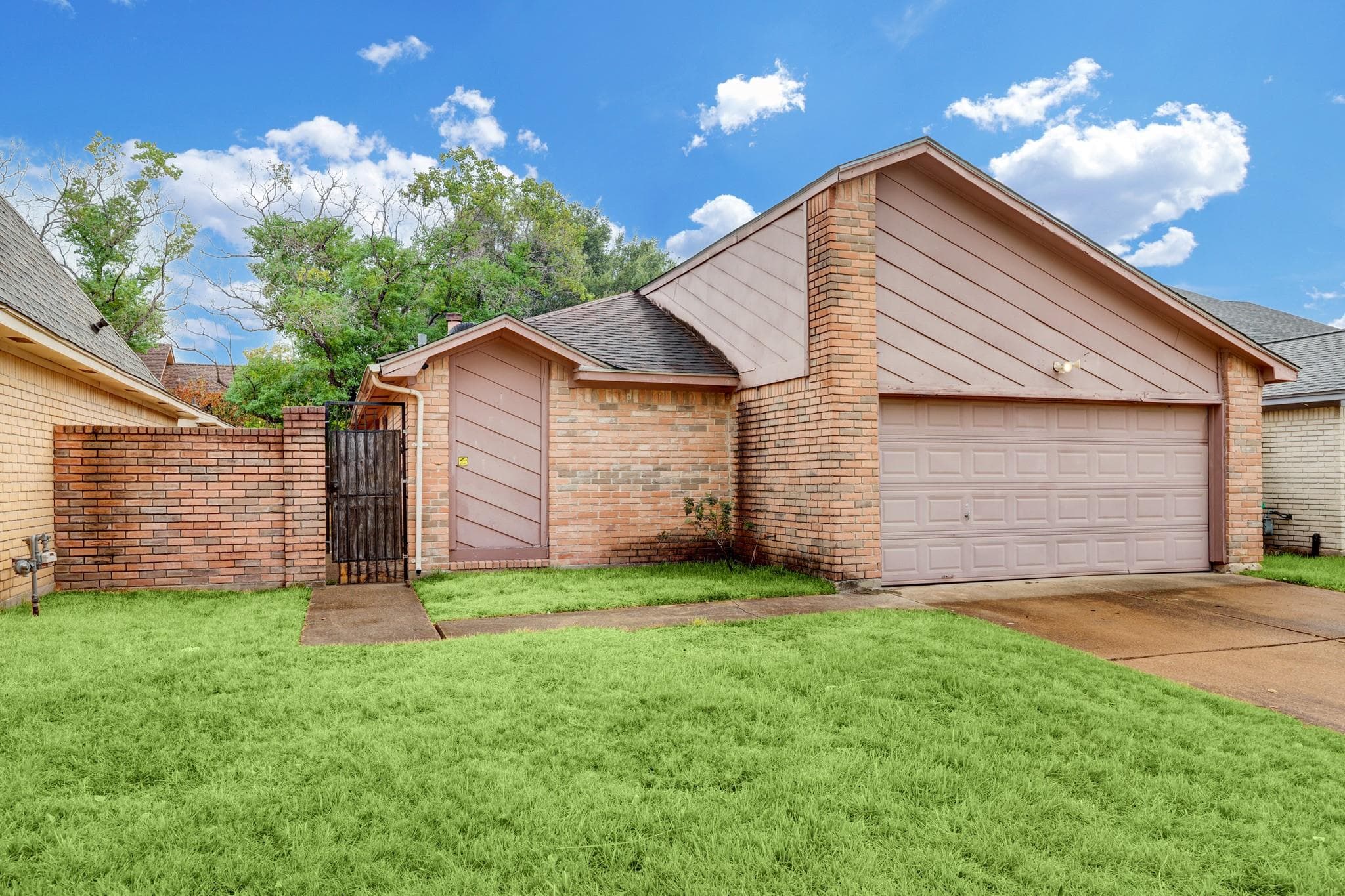 10706 Staghill Dr