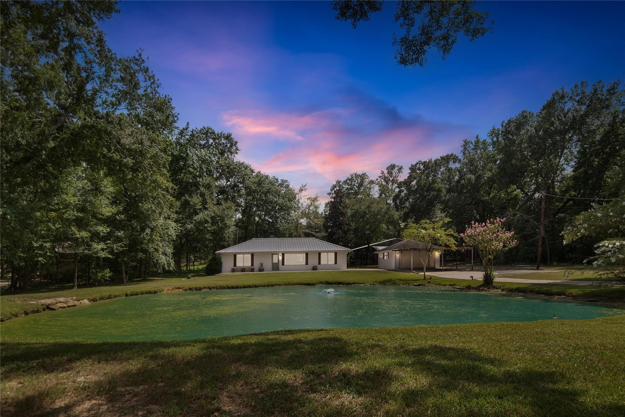 22117 Magnolia Hills Dr