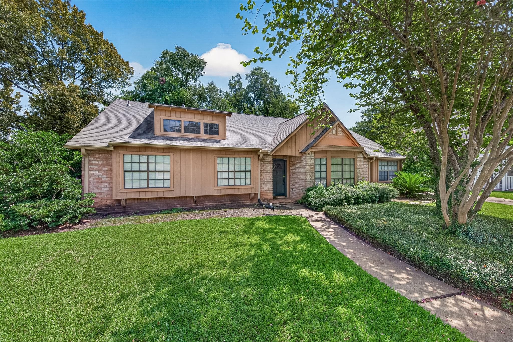 2102 Morton League Rd