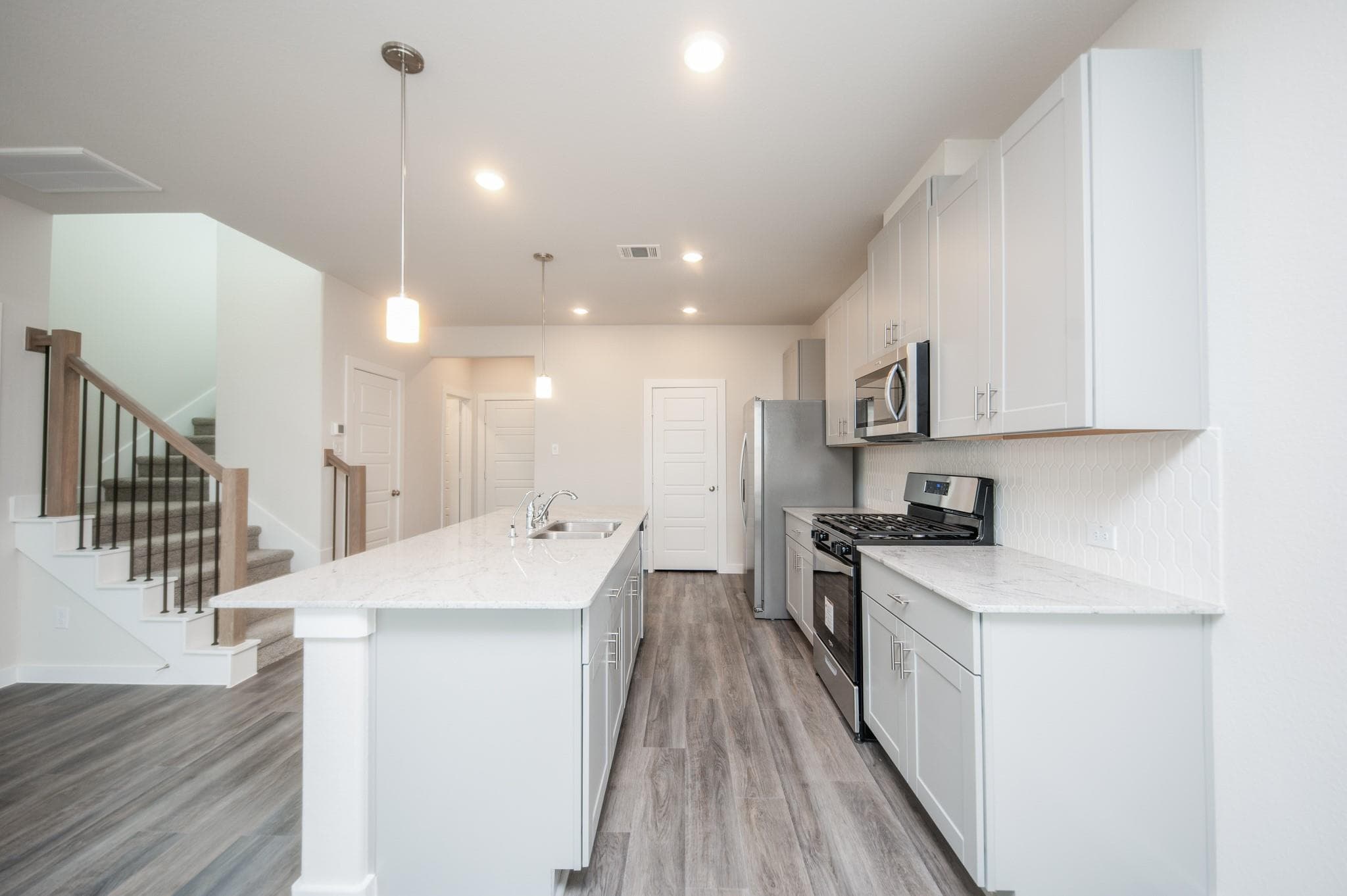 Main property image