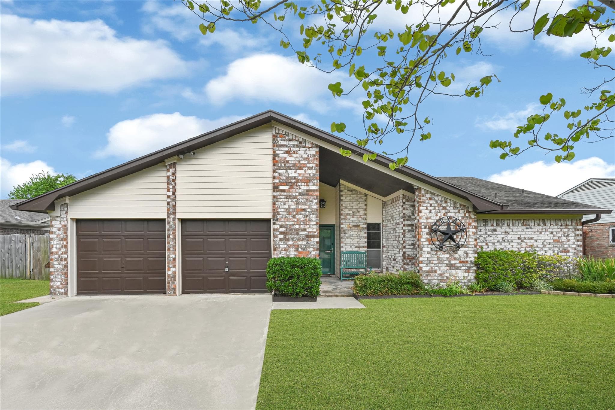 10406 Rocky Hollow Rd