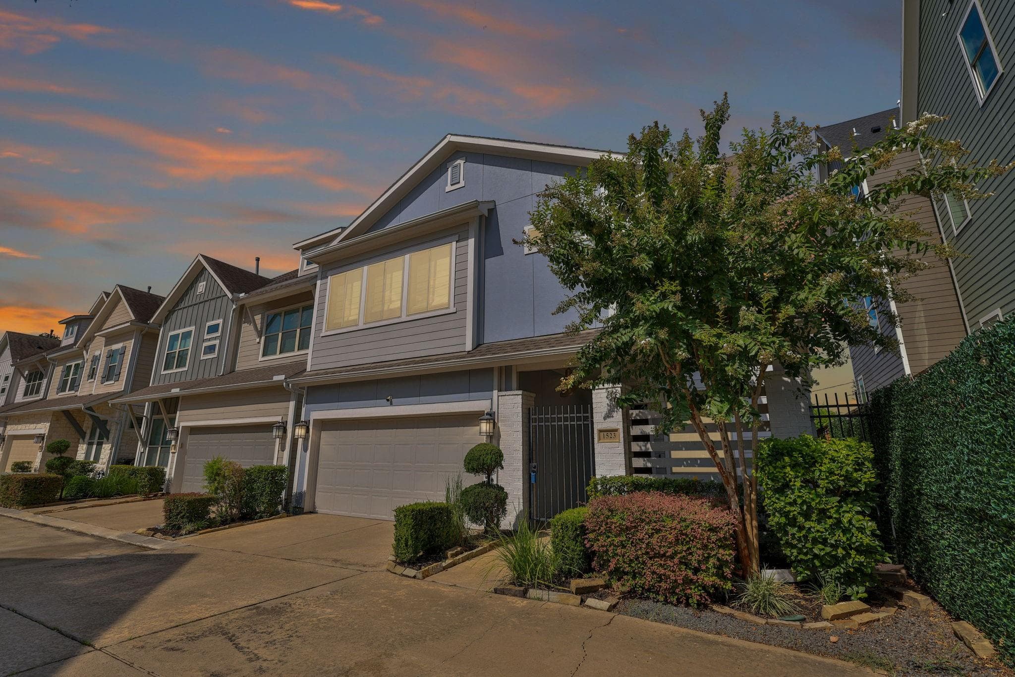 1523 Aldana Pl