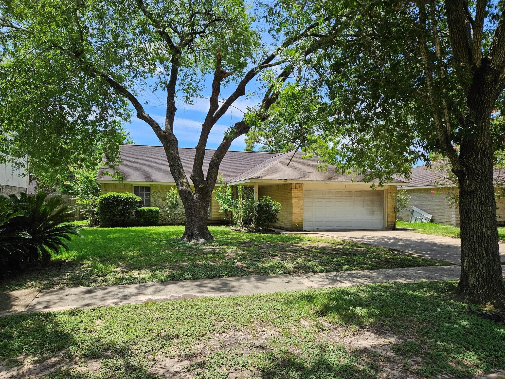 7407 Frostview Ln