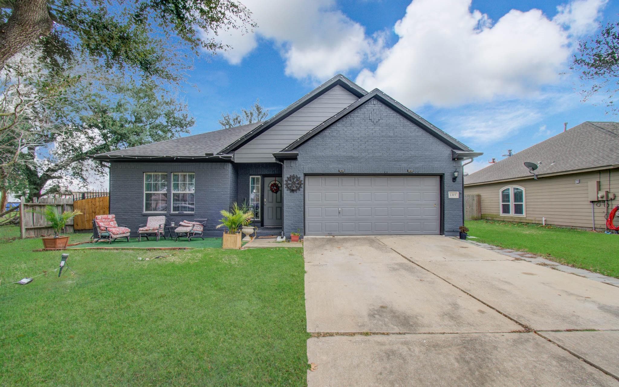 1315 Mission Dr