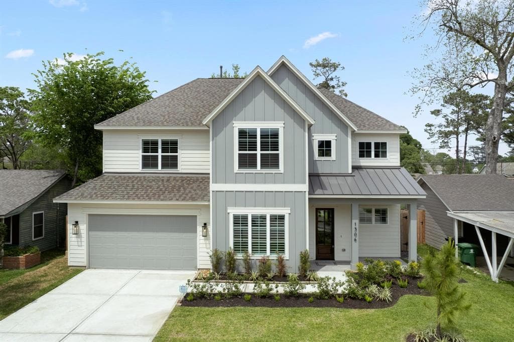 1306 Chantilly Ln