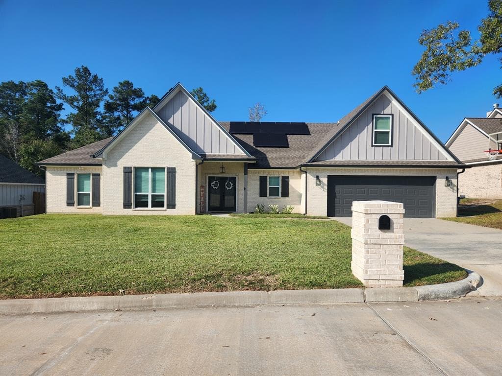 250 Rustic Pines Dr