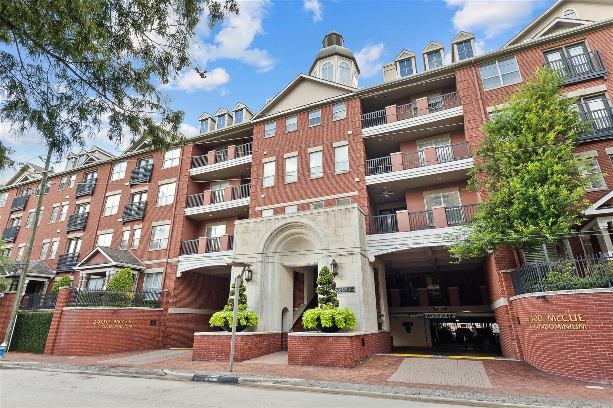 2400 Mccue Rd Apt 312