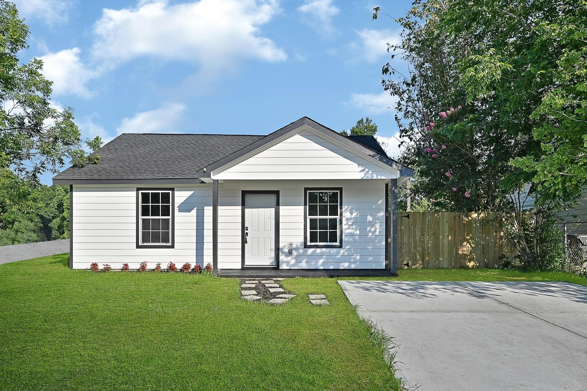 Main property image