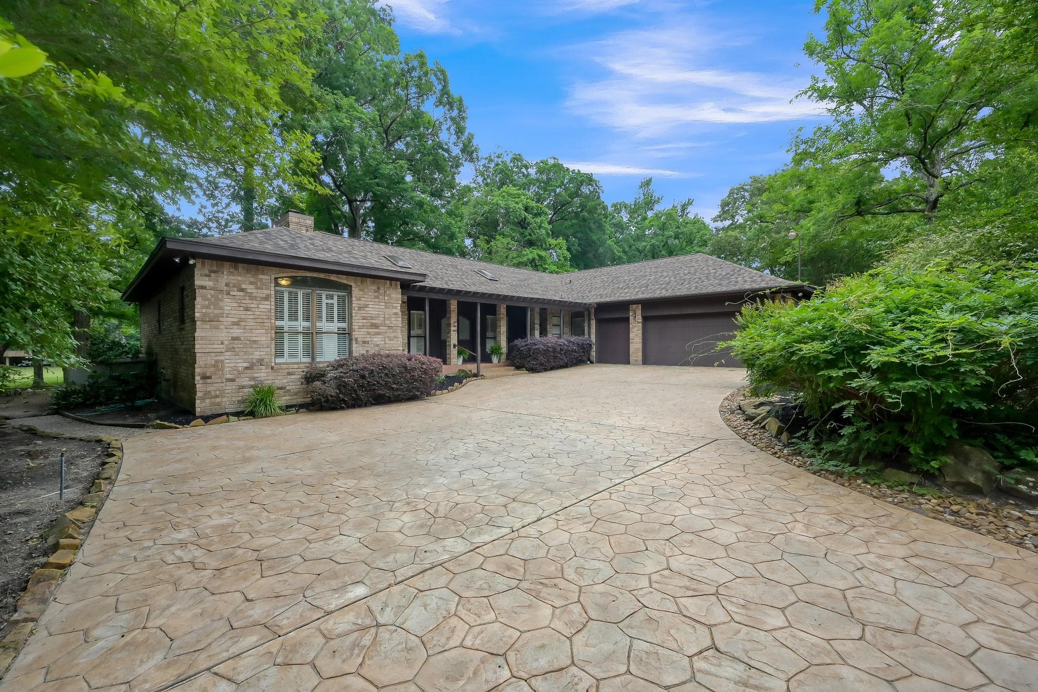 341 Rolling Hills Dr