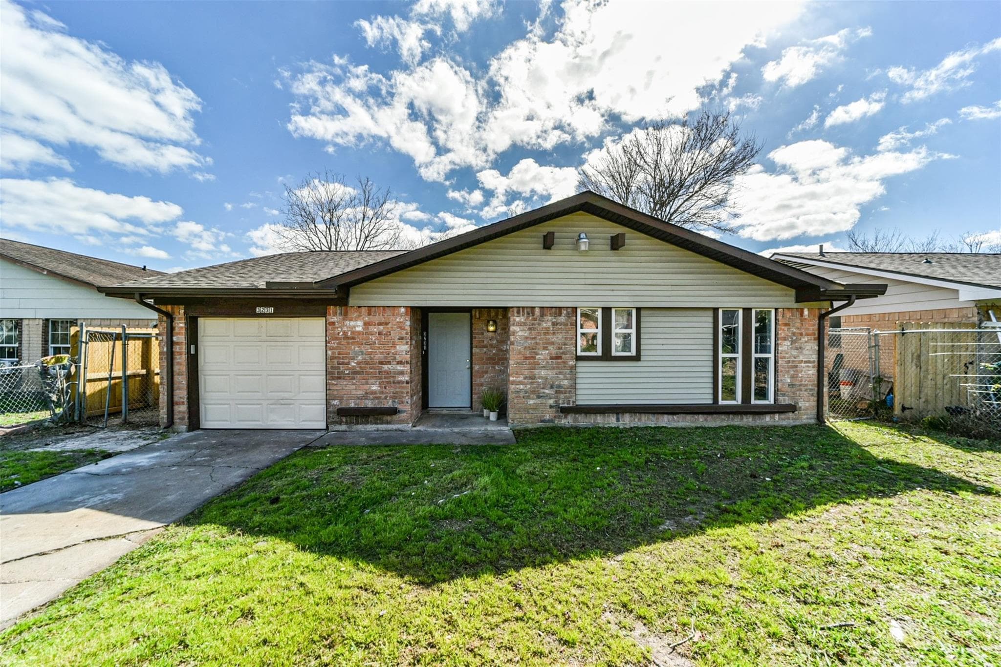 3231 Trail Lake Dr