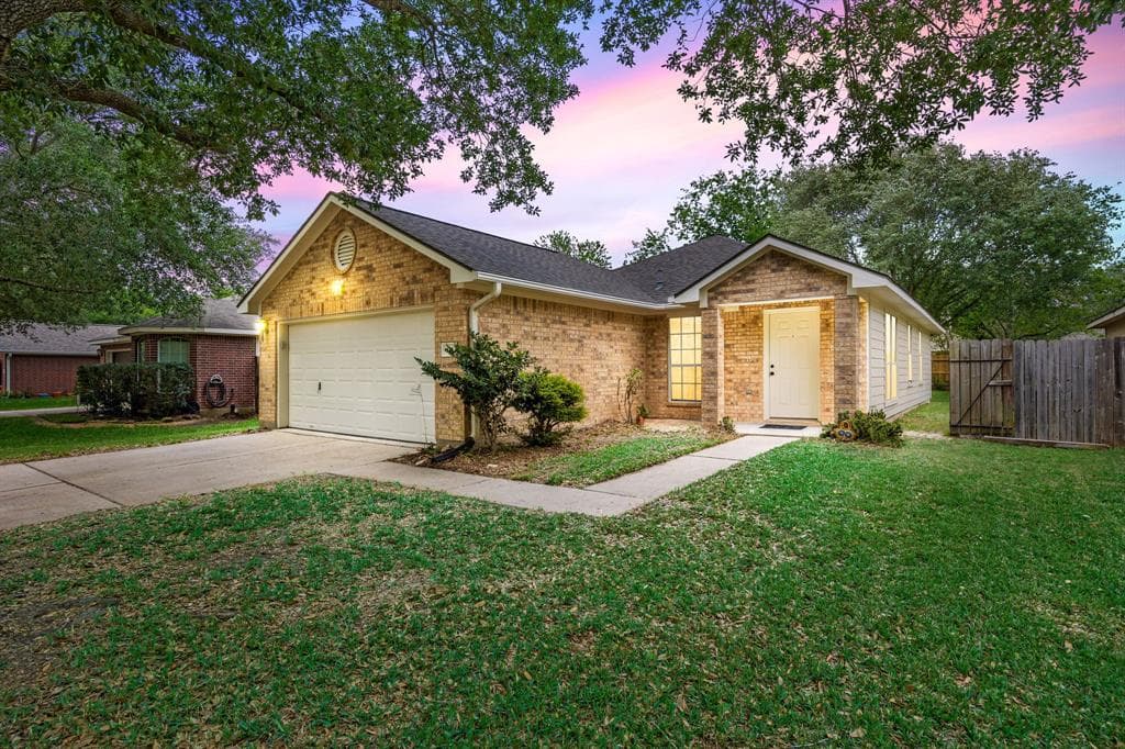5723 Cochise Dr