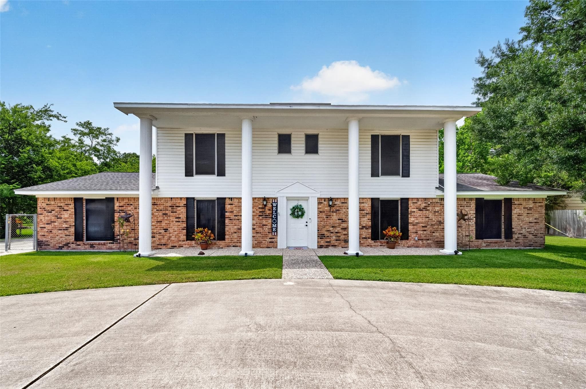 4004 Longherridge Dr