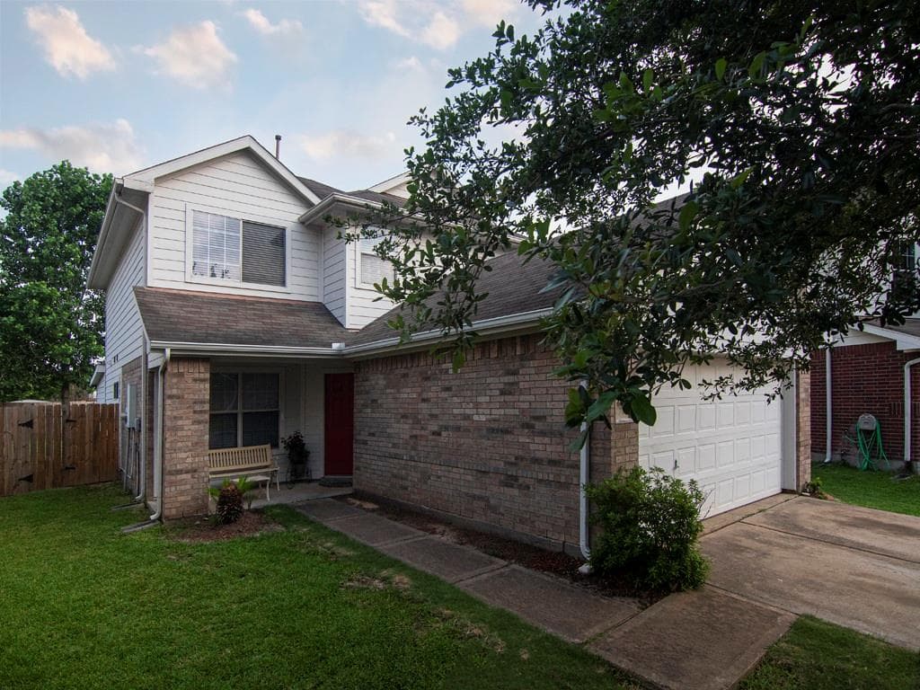 4747 Windy Cypress Ct