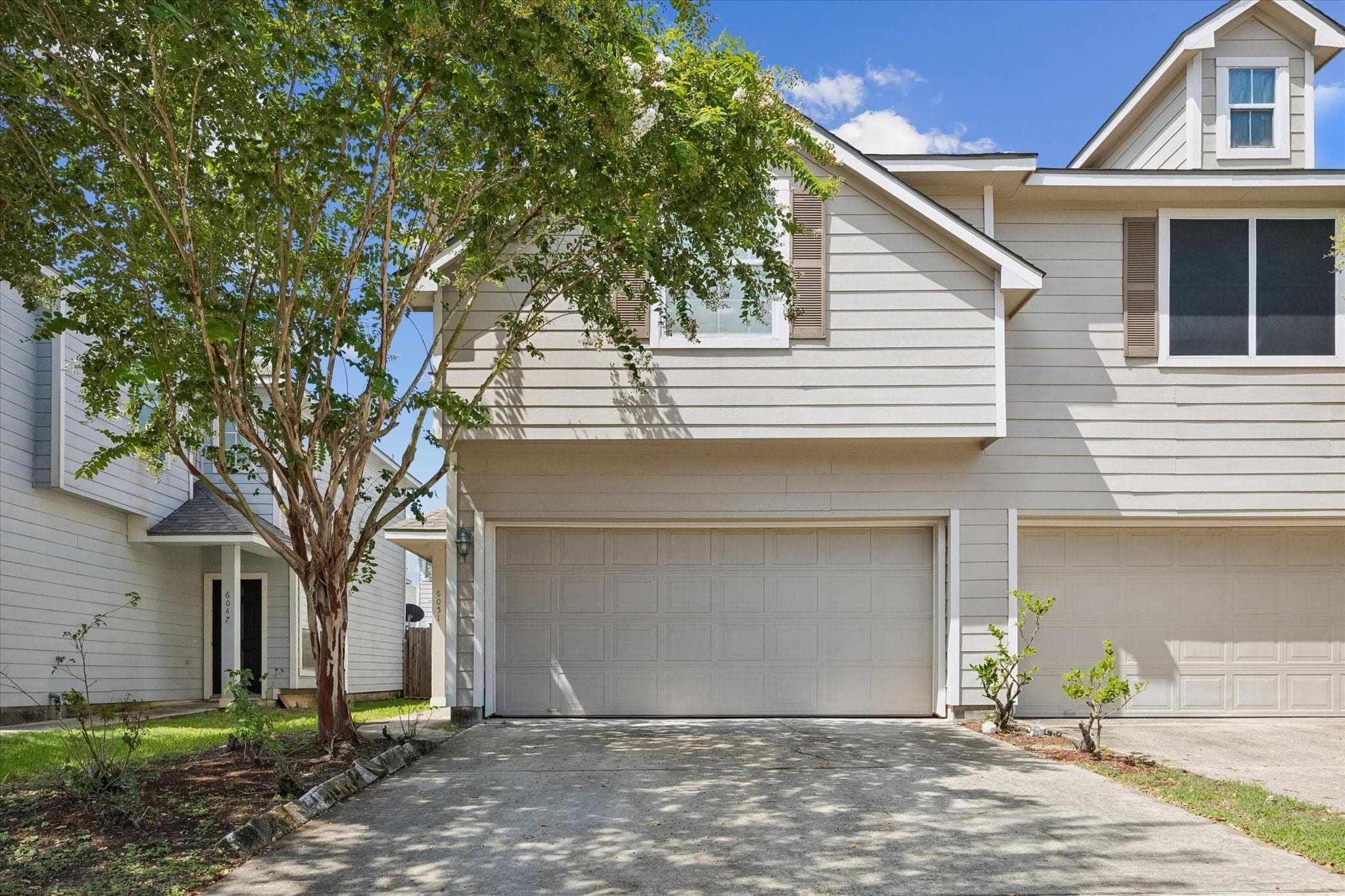 6051 Yorkglen Manor Ln