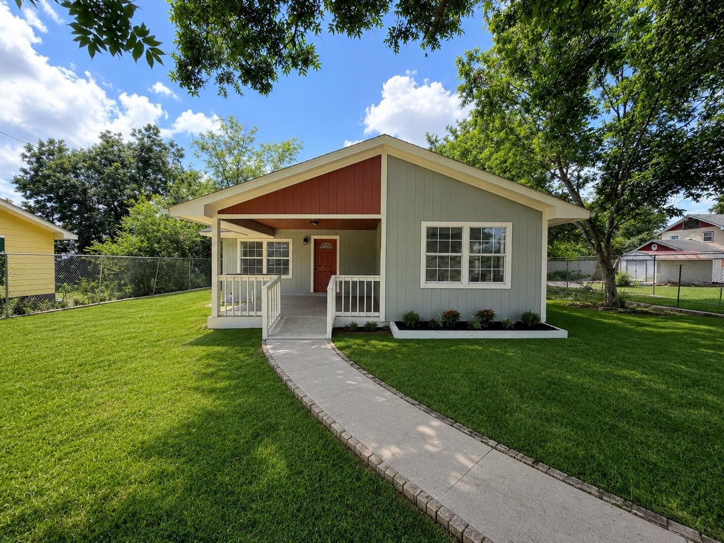 9532 E Avenue I