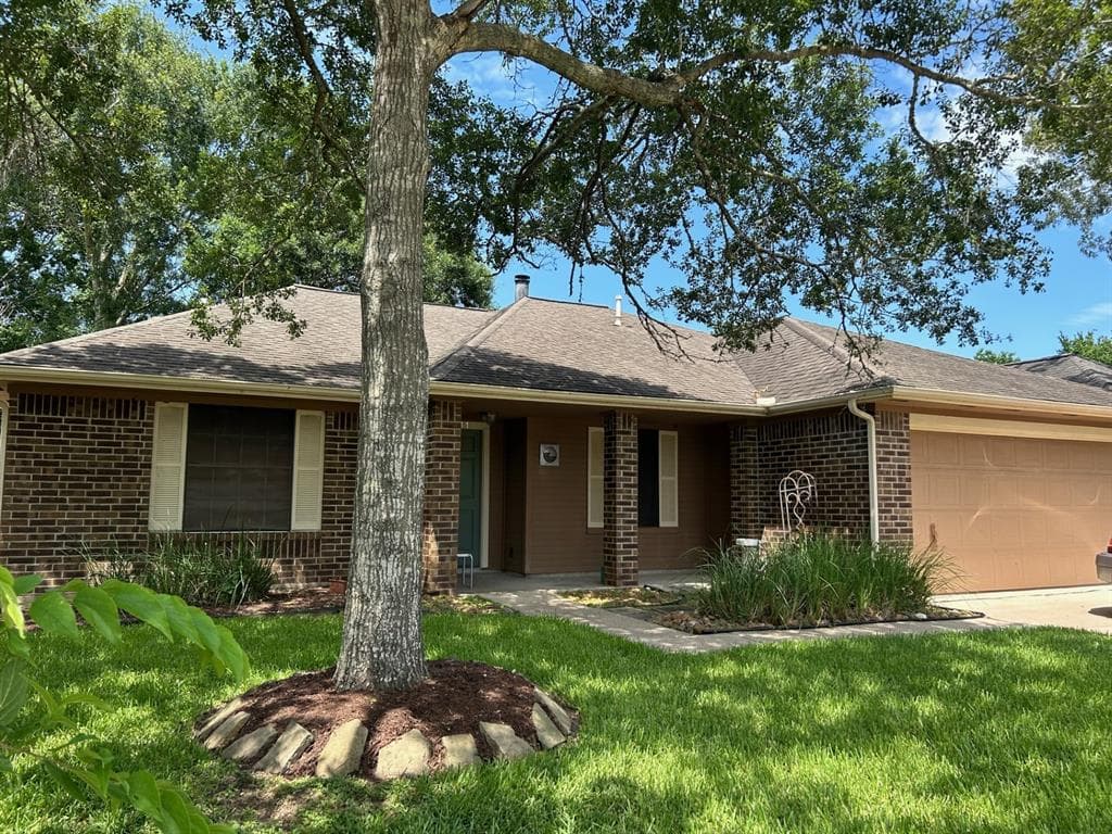 15811 Cambridge View Dr