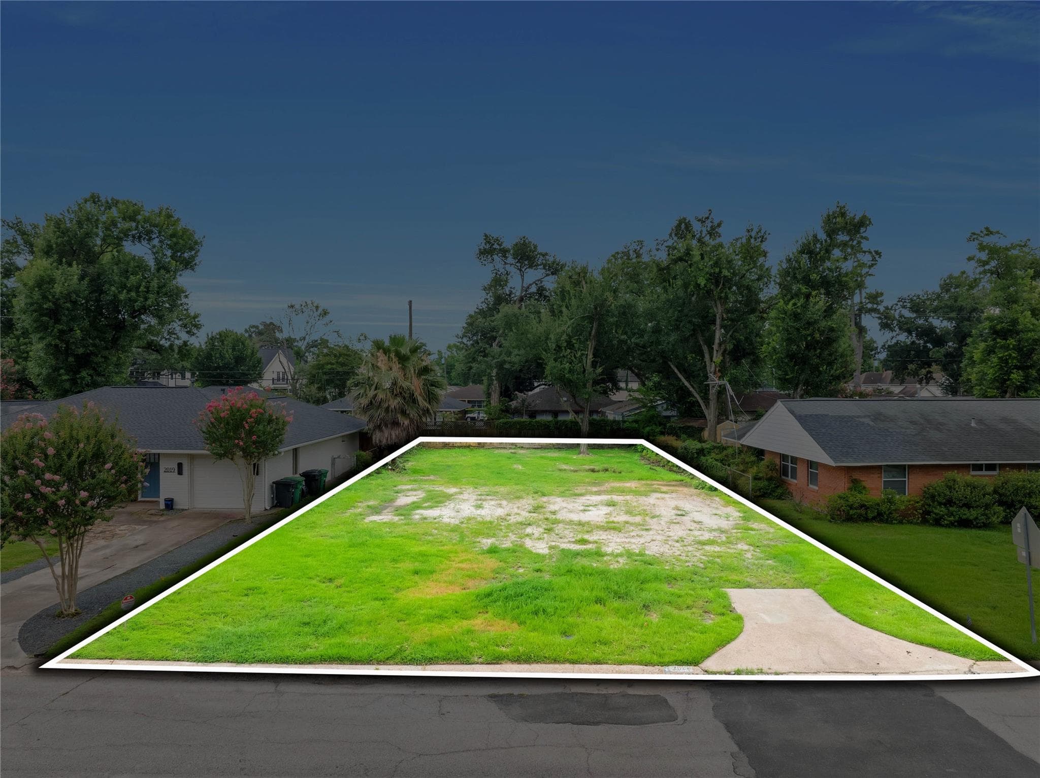 2023 Lamonte Ln