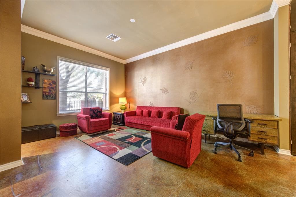 2400 Mccue Rd Apt 108