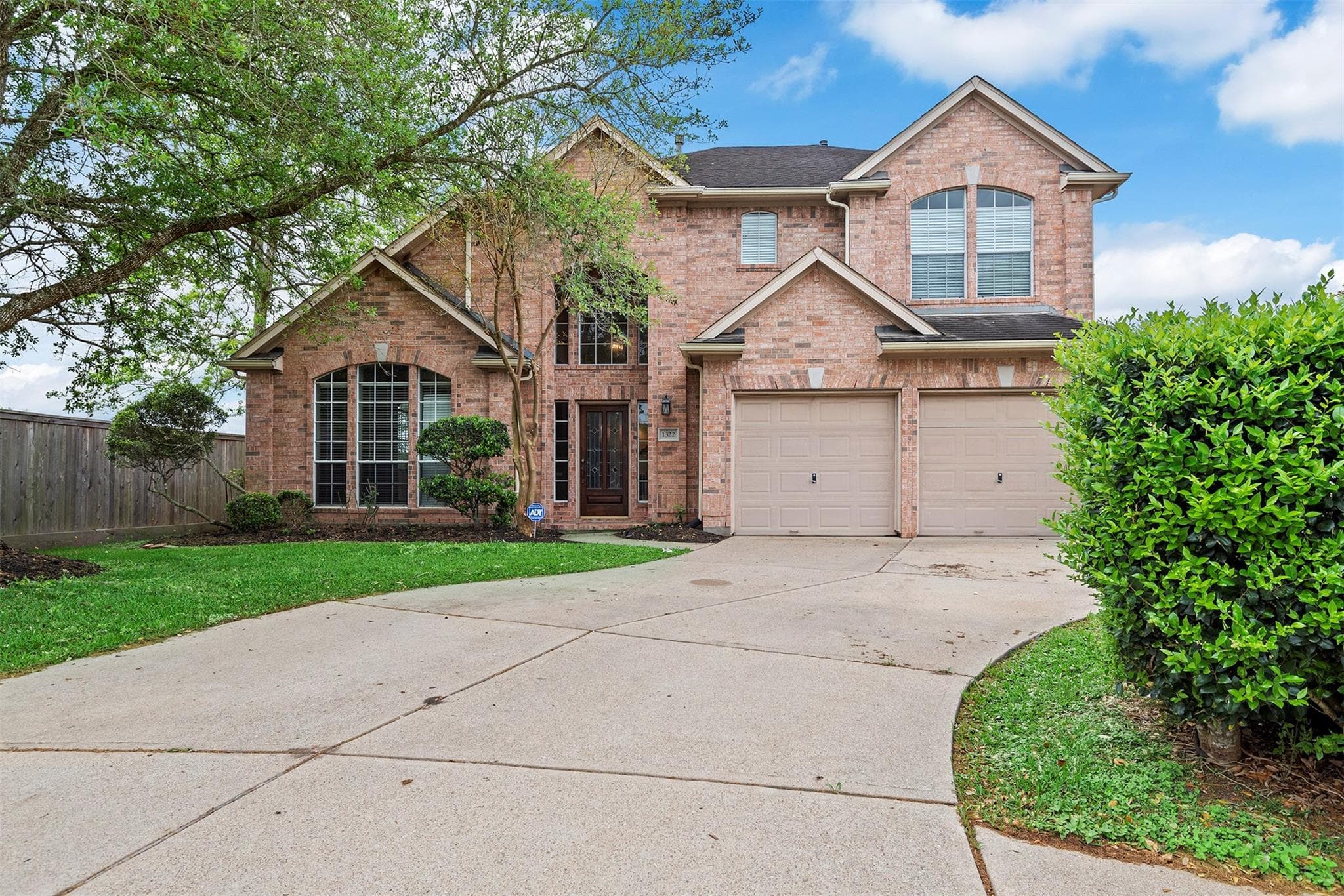1322 Kingfisher Ct S