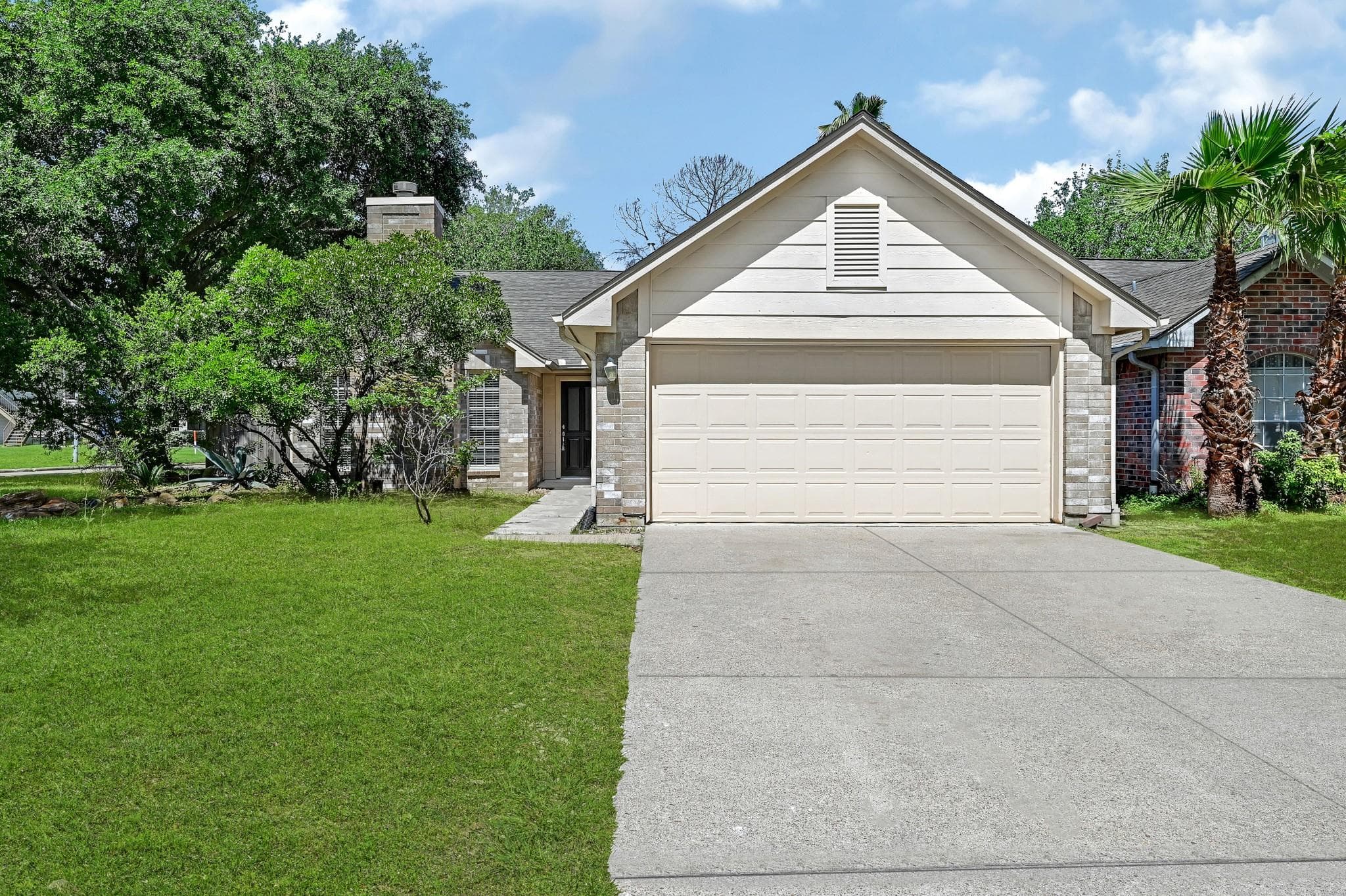 12918 Sandri Ln