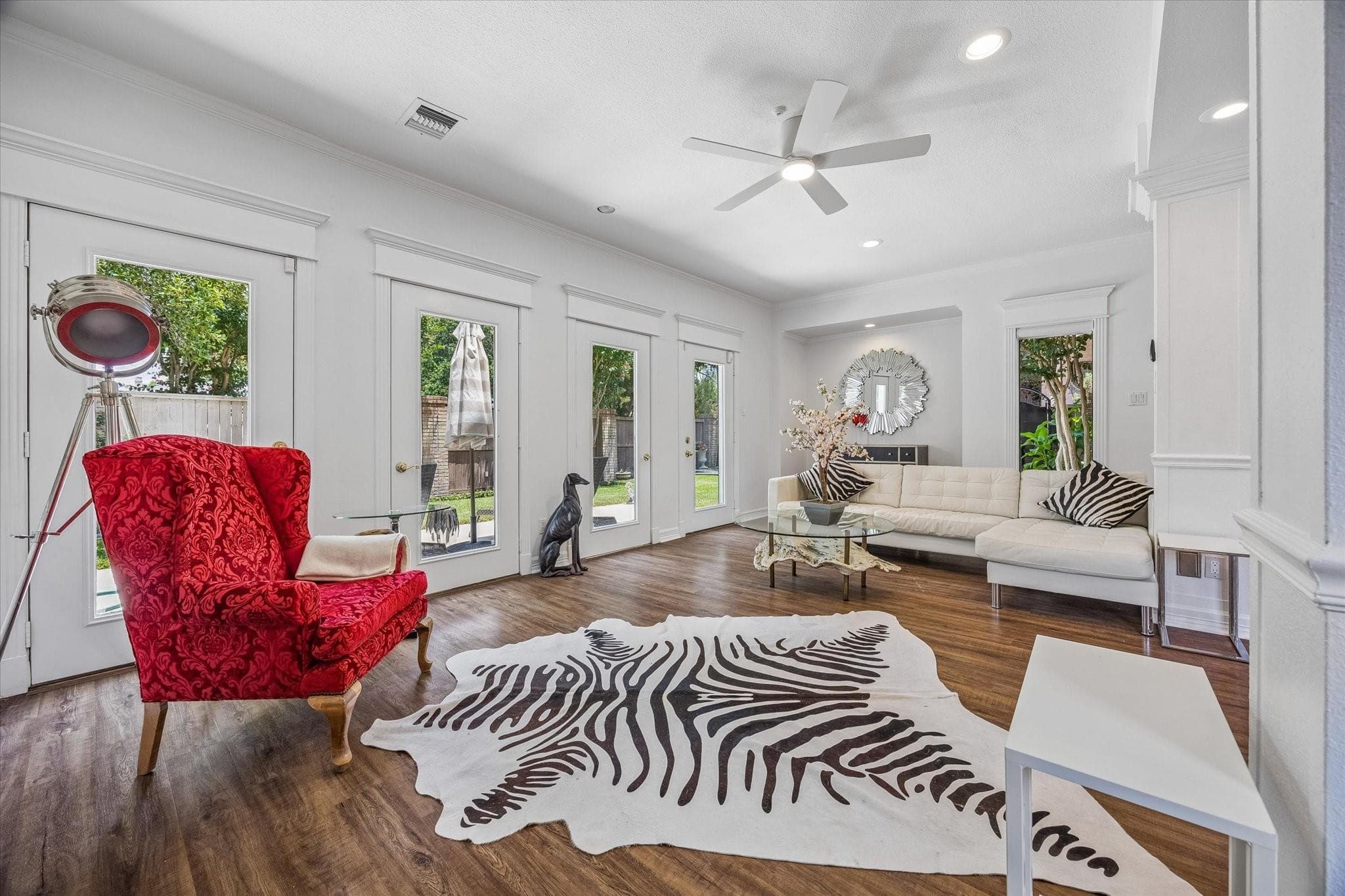 Main property image