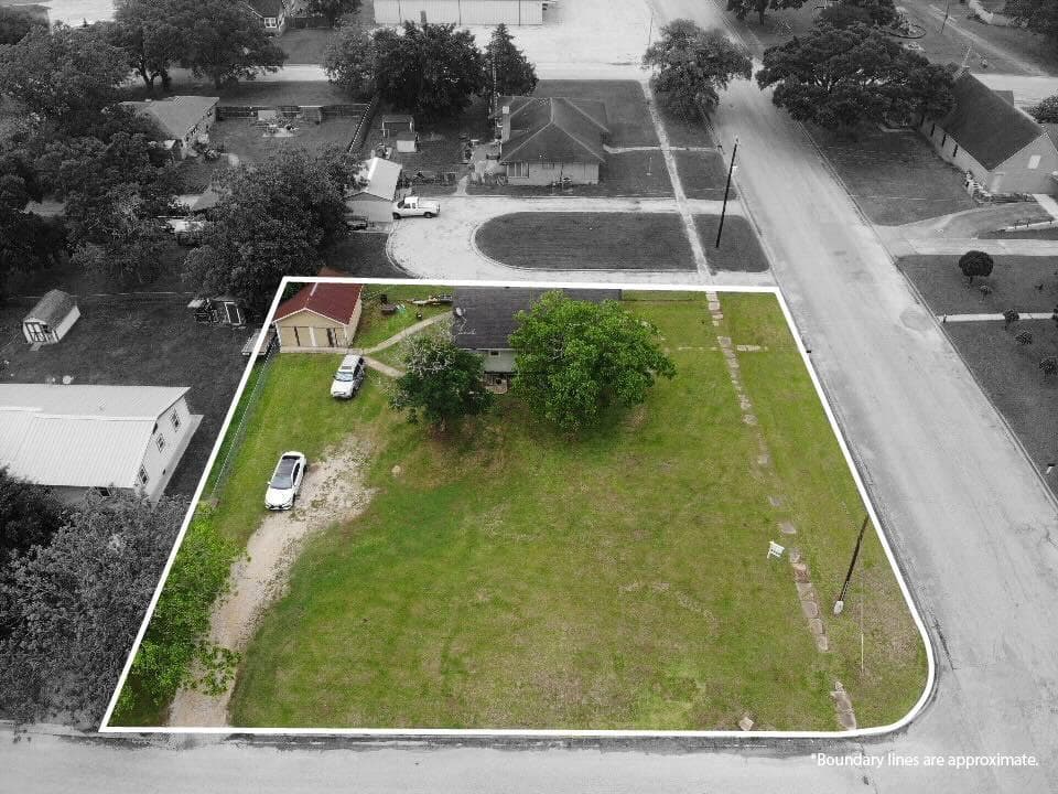 1426 Austin St