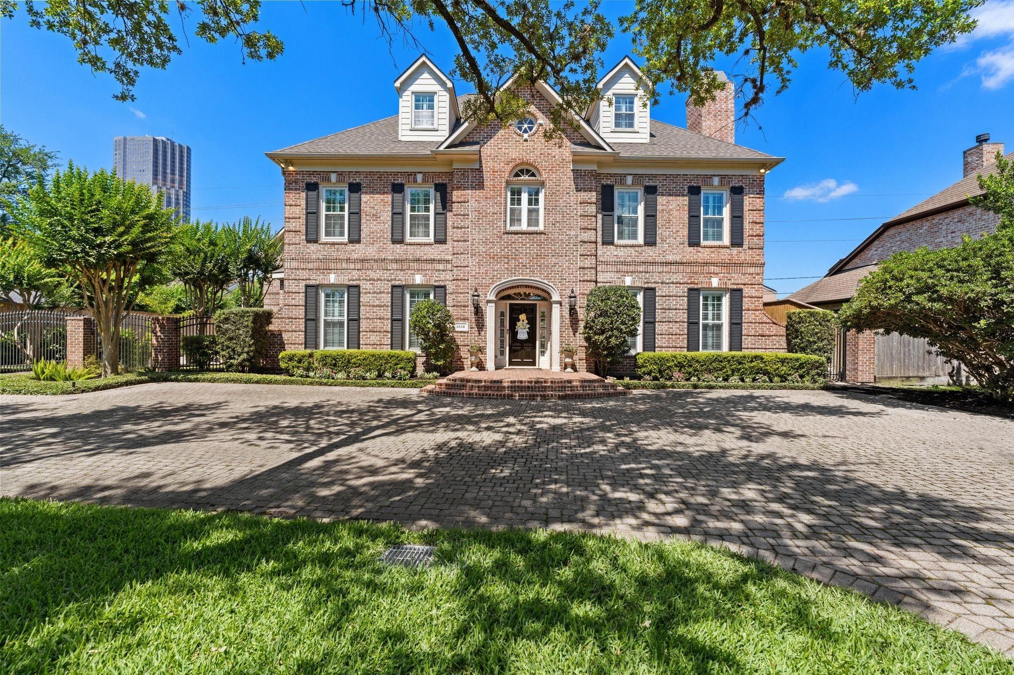 1434 Chimney Rock Rd