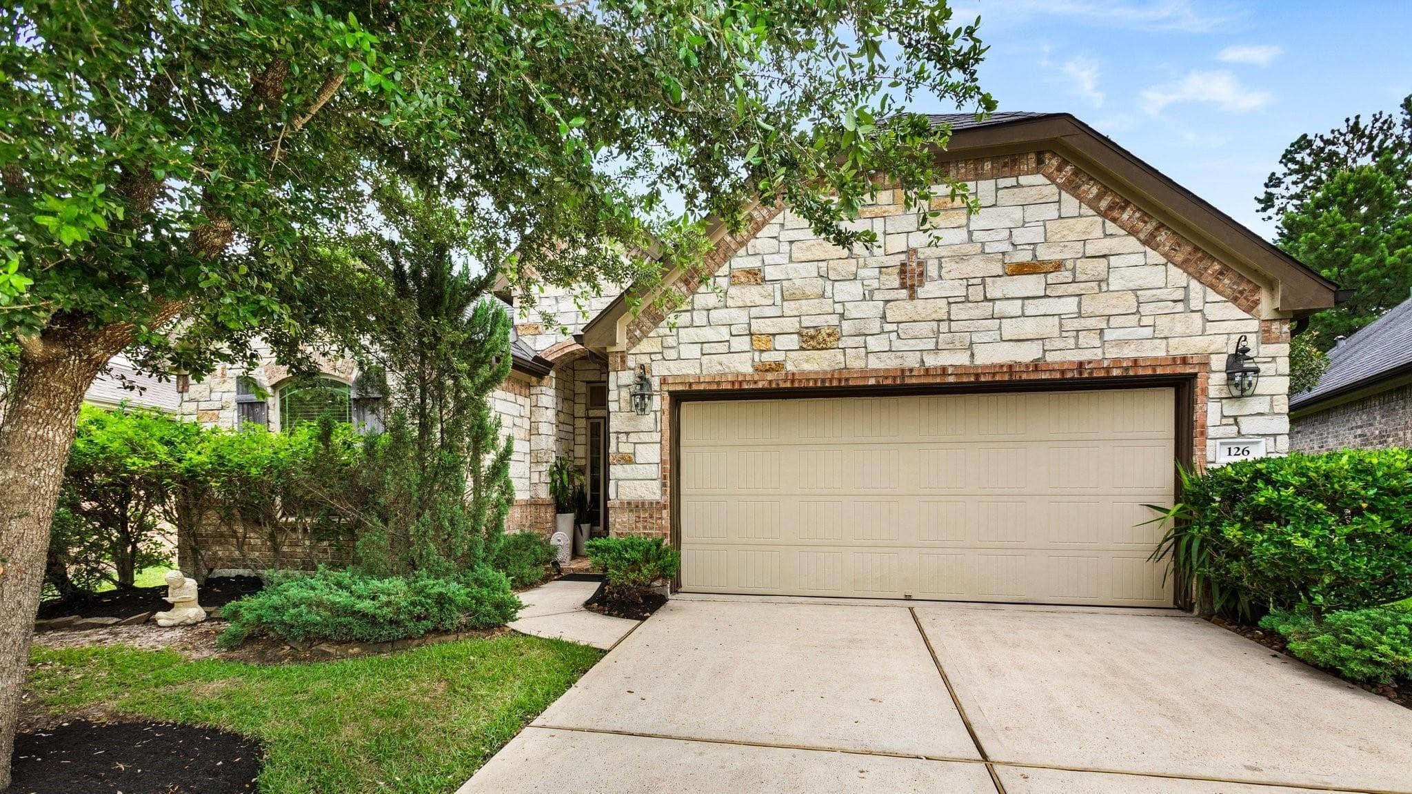 126 S Sawbridge Cir