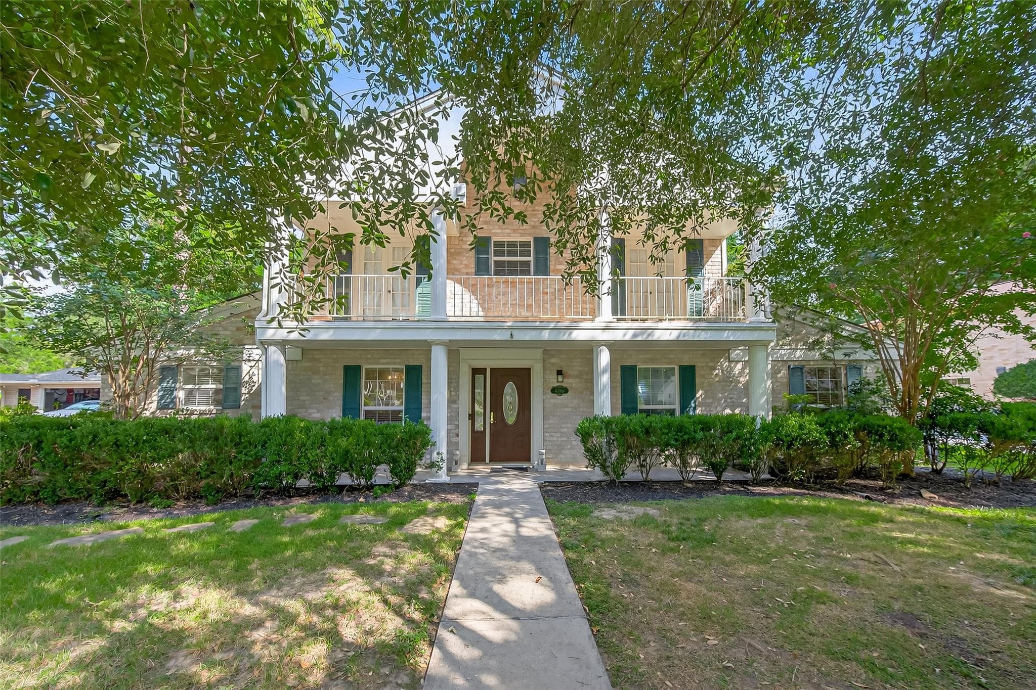6706 Falling Waters Dr