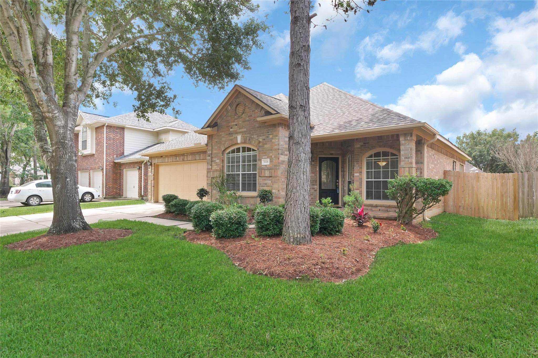 5818 Grand Saline Dr
