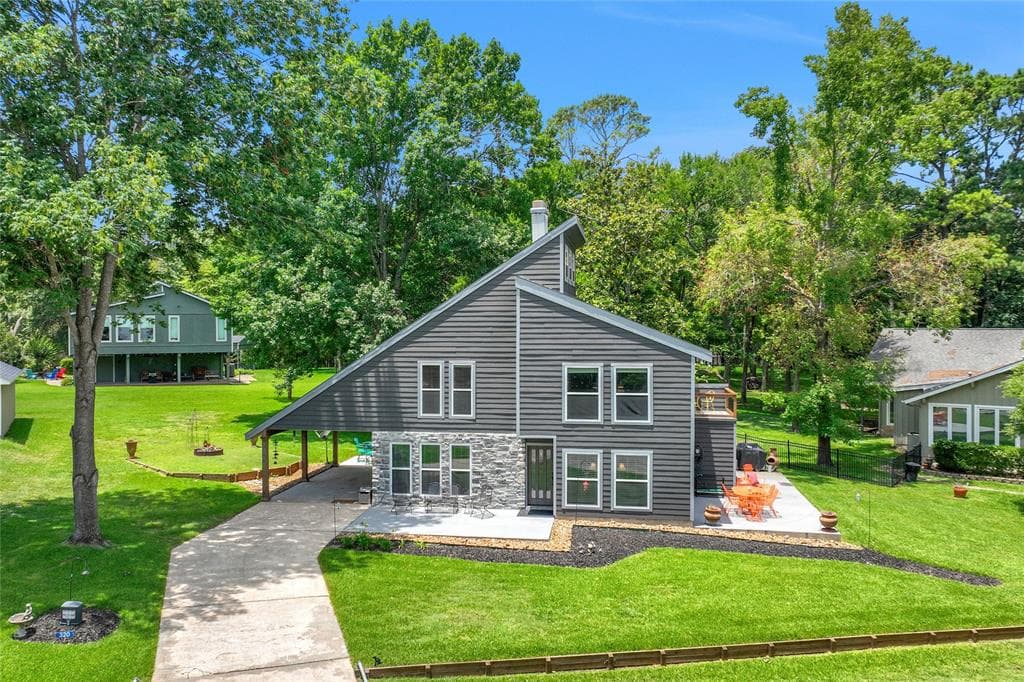 320 Imperial Cir