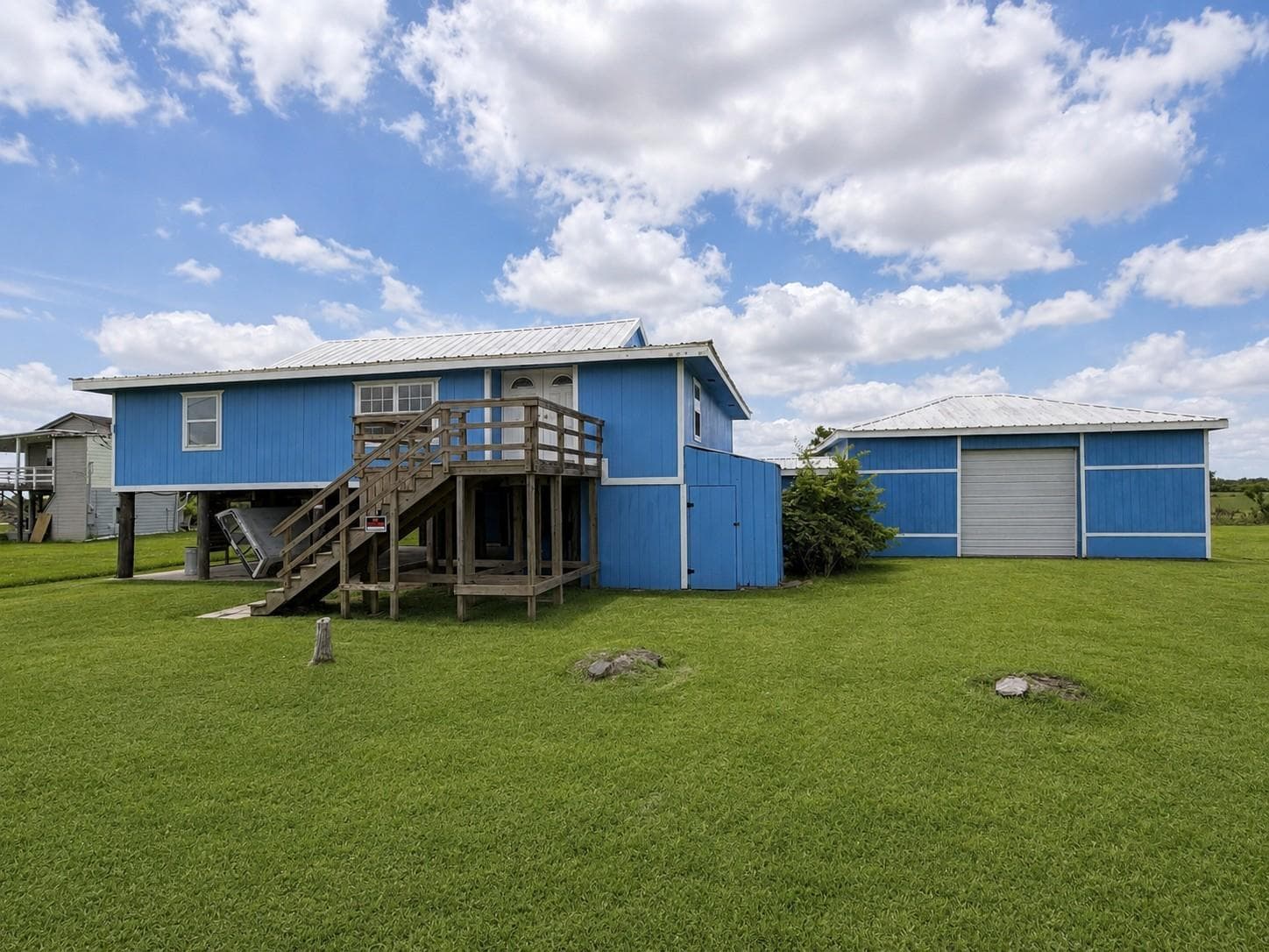 2534 Bastrop St