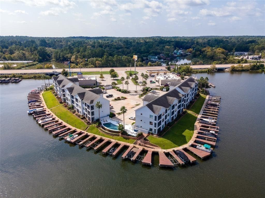 168 Lake Point Blvd Unit A102