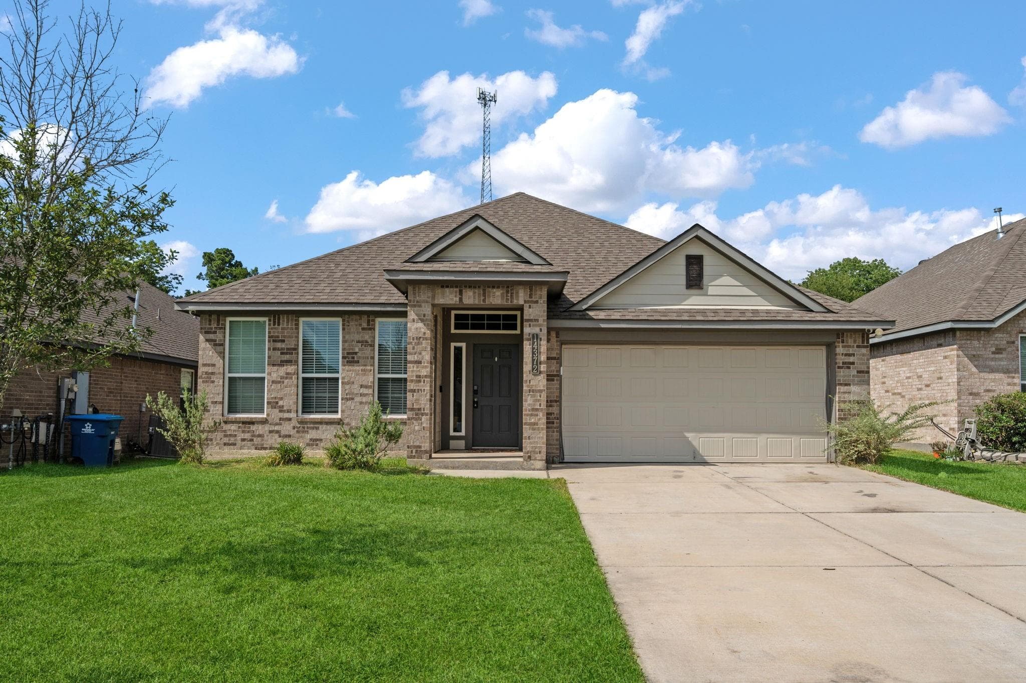 14372 N Summerchase Cir