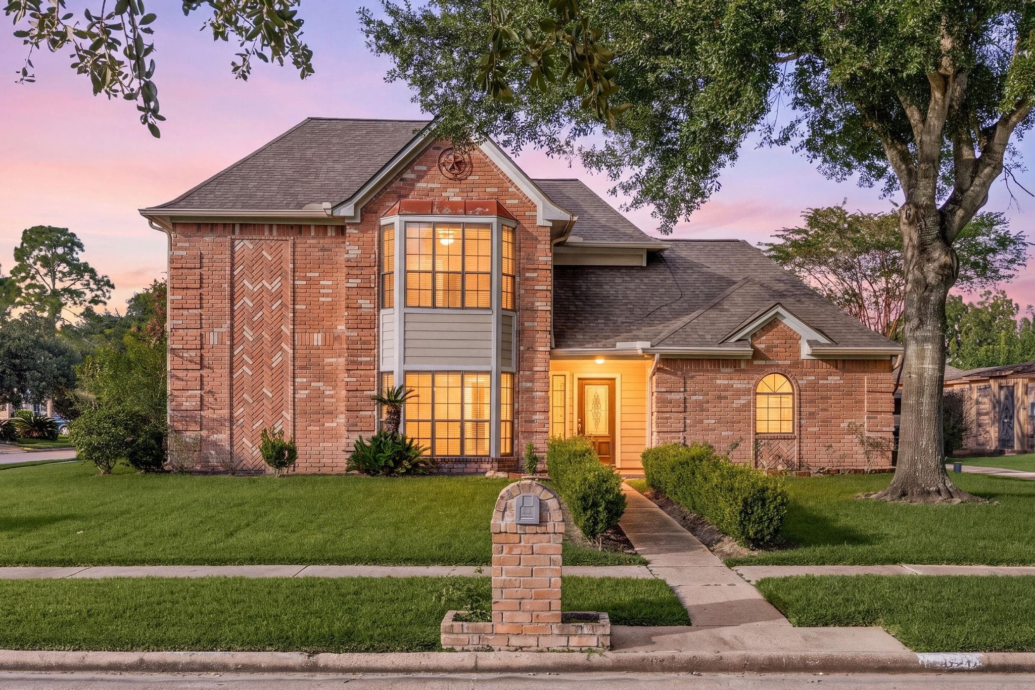 15526 Cabildo Dr
