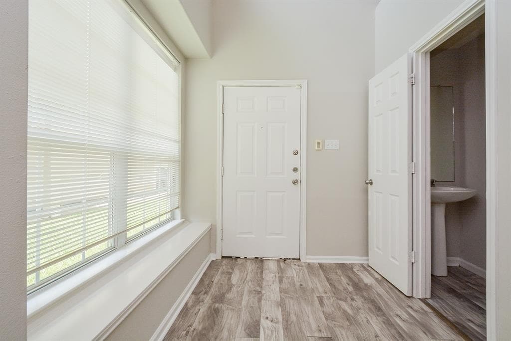 Gallery image 3