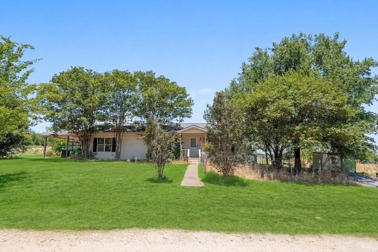 1026 Beachview