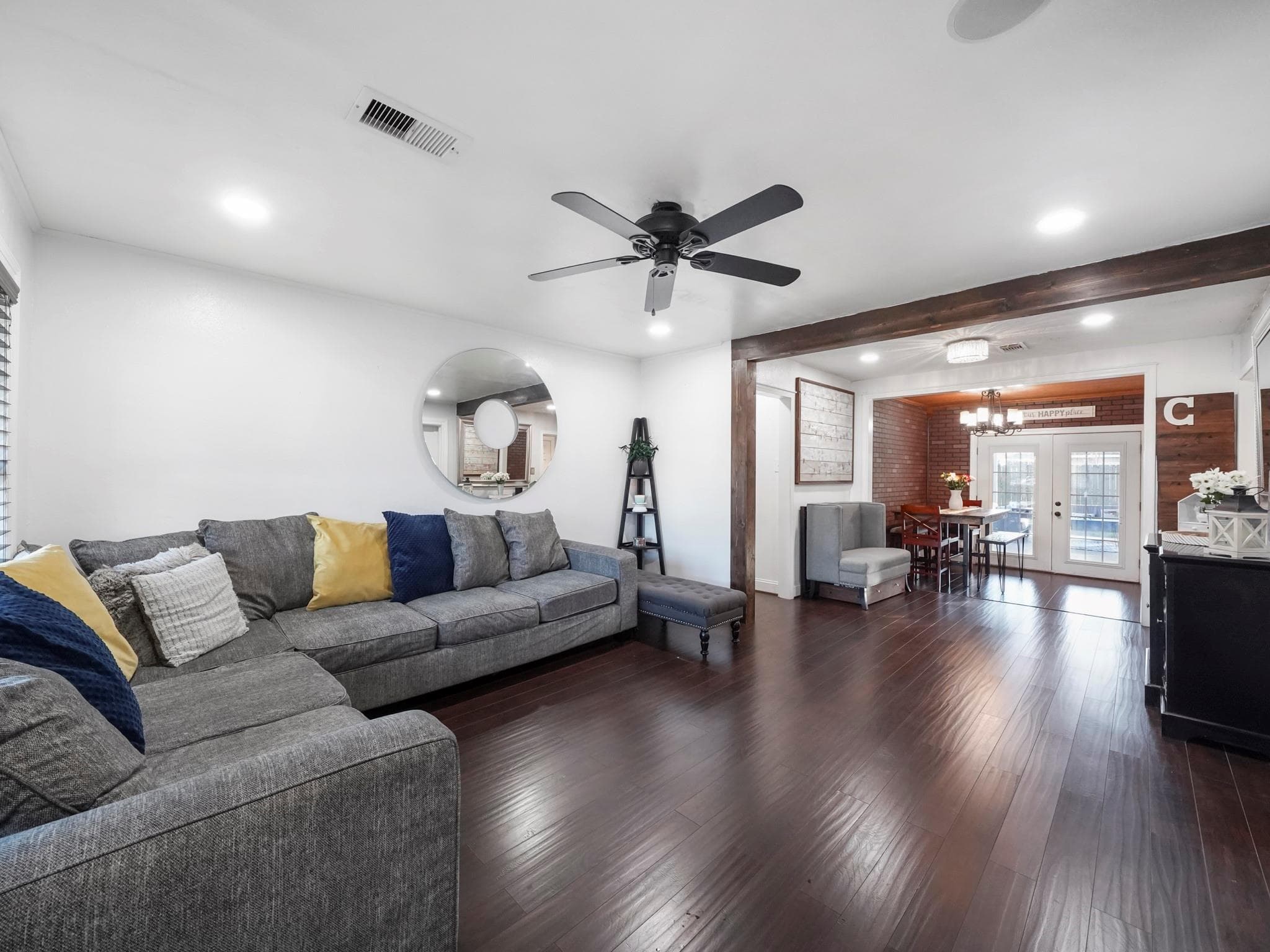 3718 Lazywood Ln