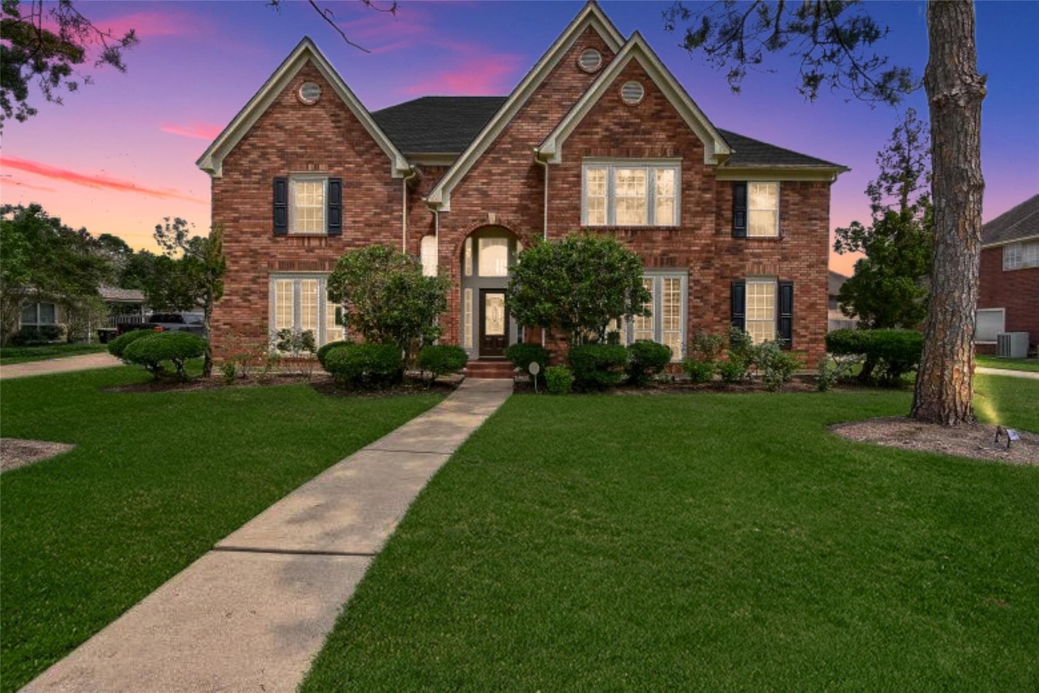 3319 Cumberland Dr