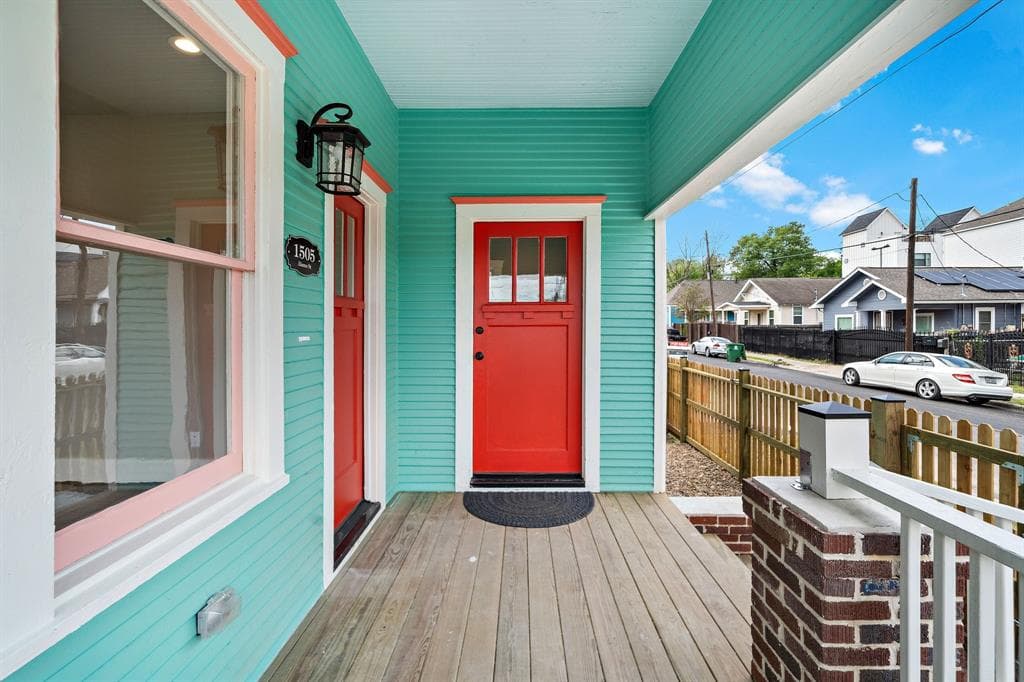 1505 Alamo St