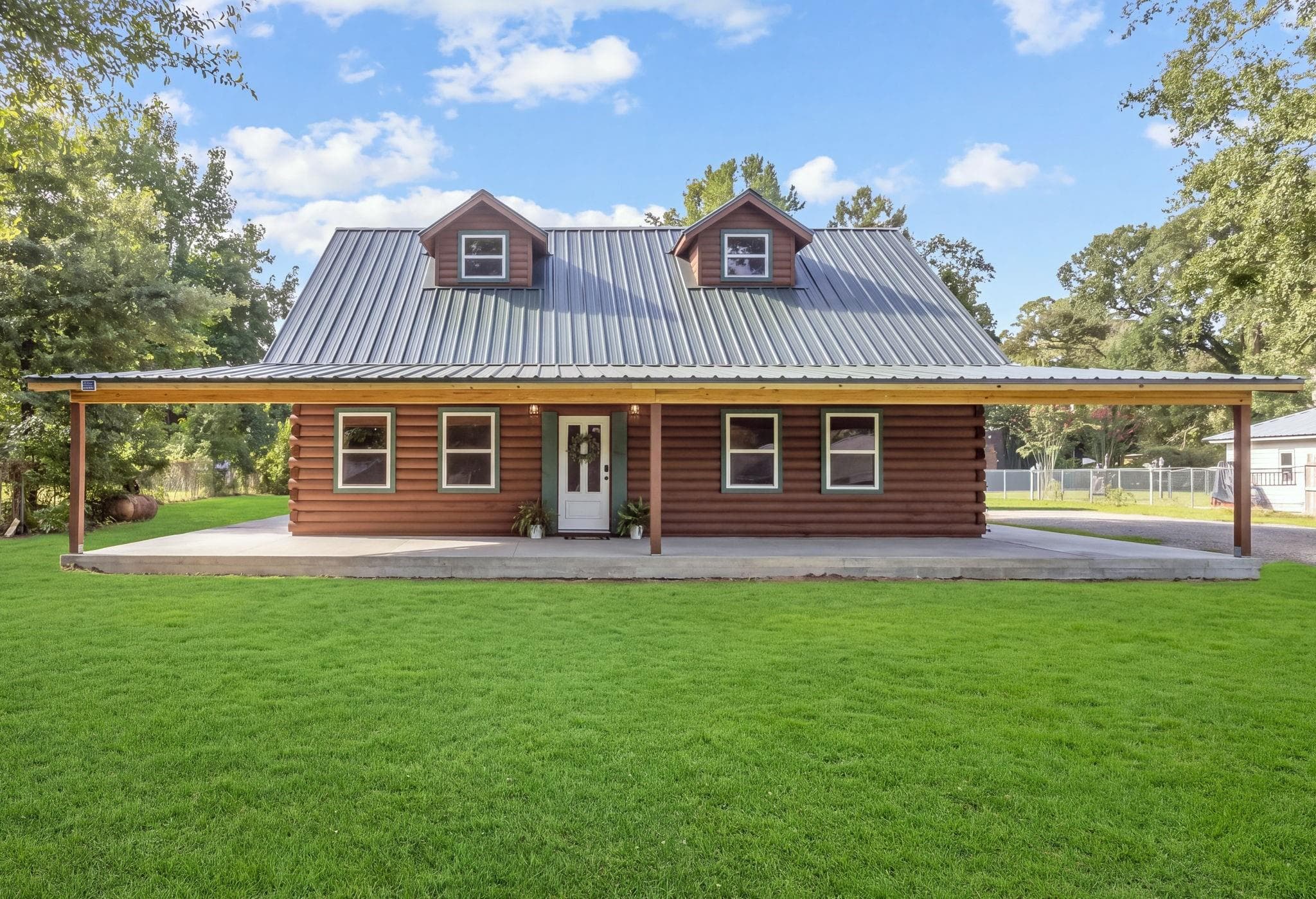 8682 Cedar Dr