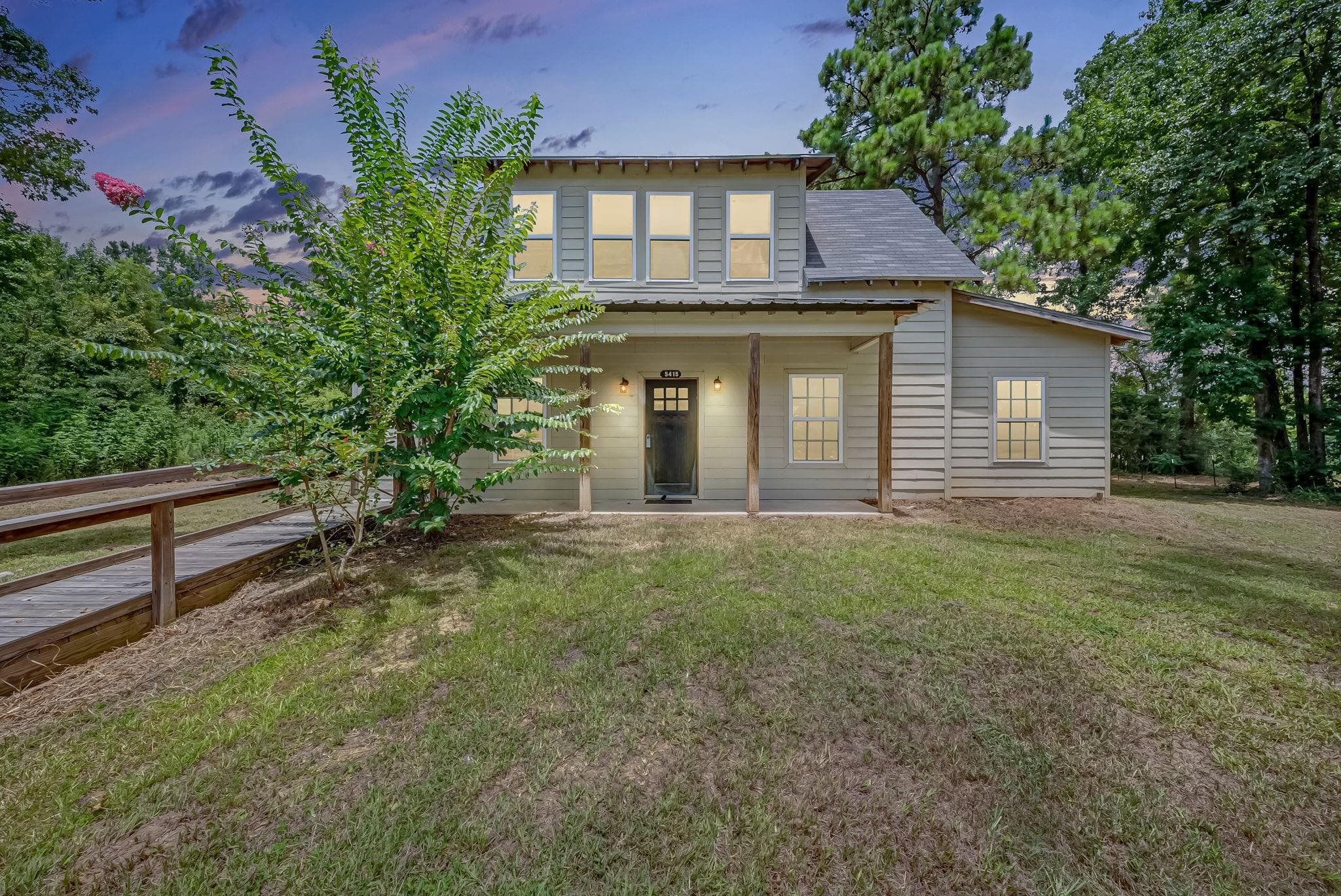 5415 Highway 105