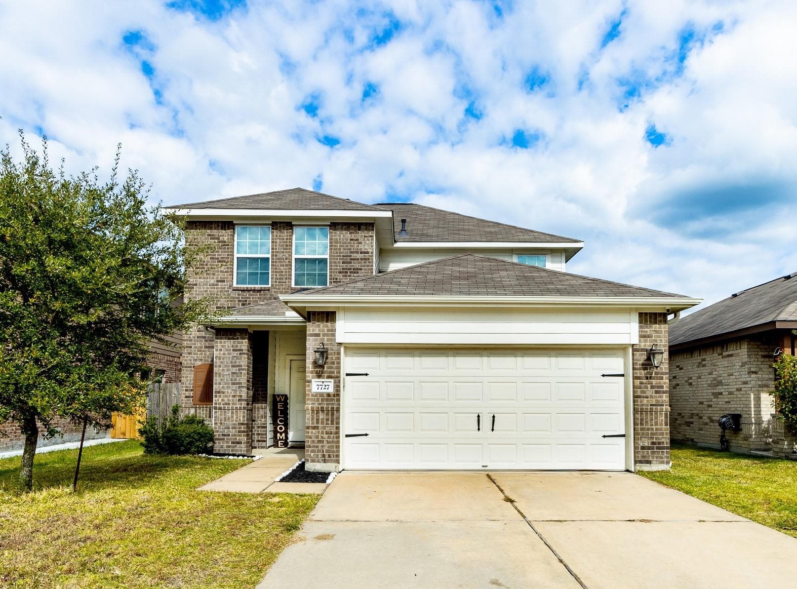 7727 Foxwaithe Ln