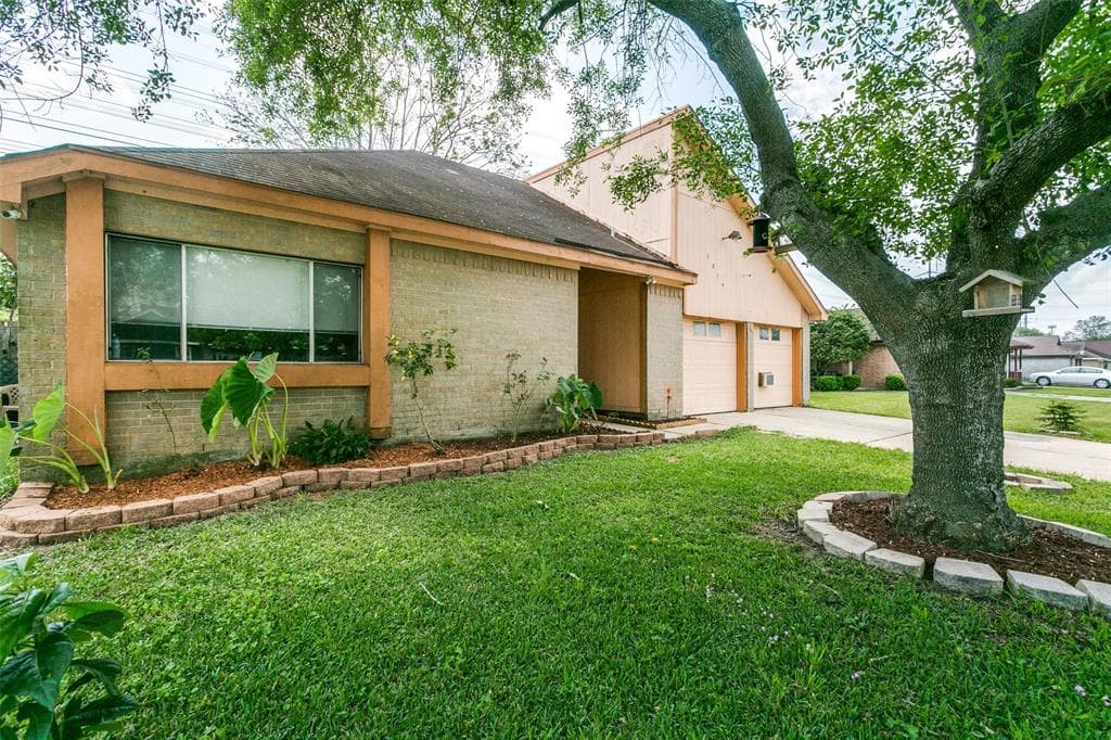Main property image