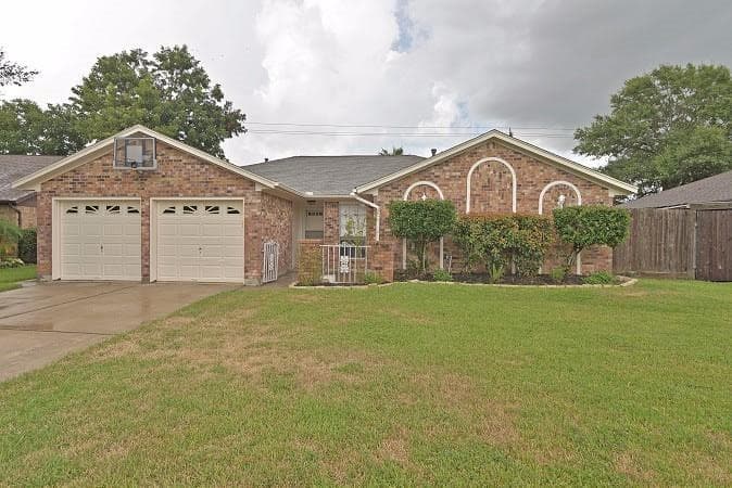 3902 Paulette Dr