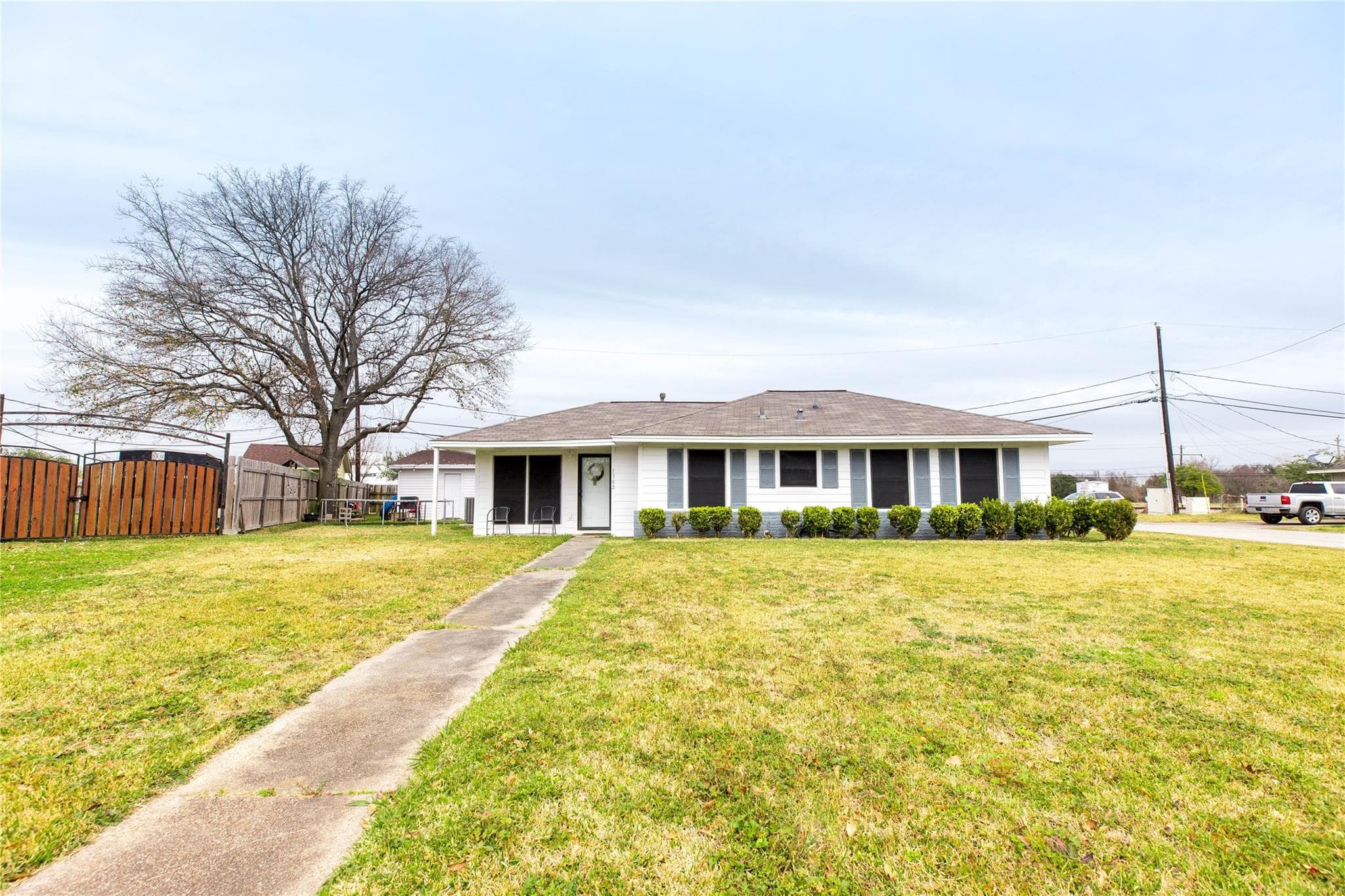 1302 Belin Dr