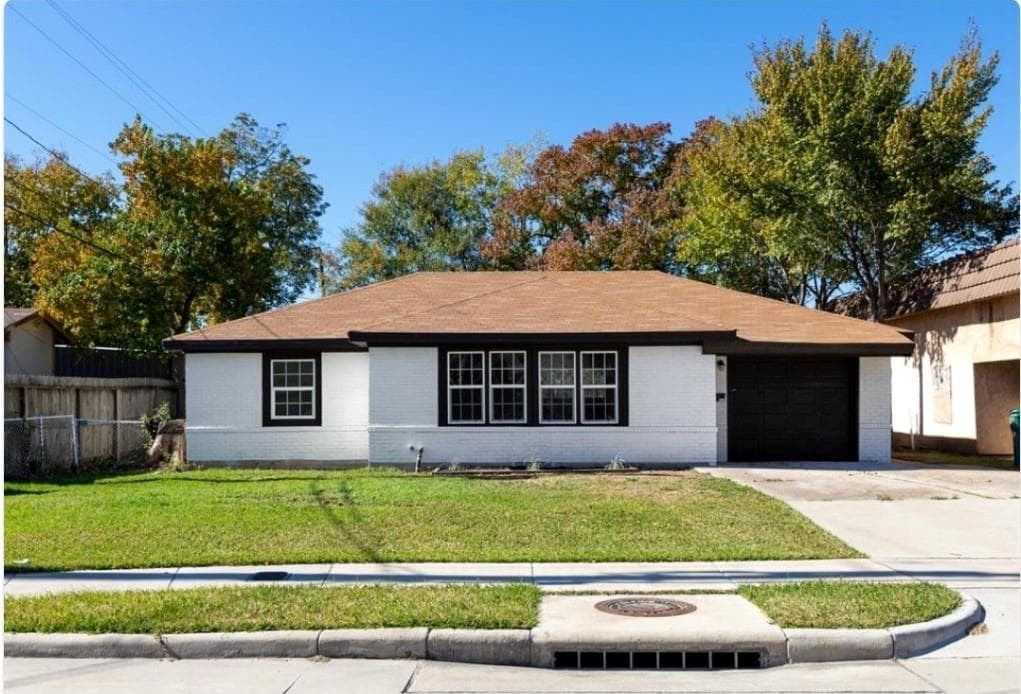 1114 Richey St