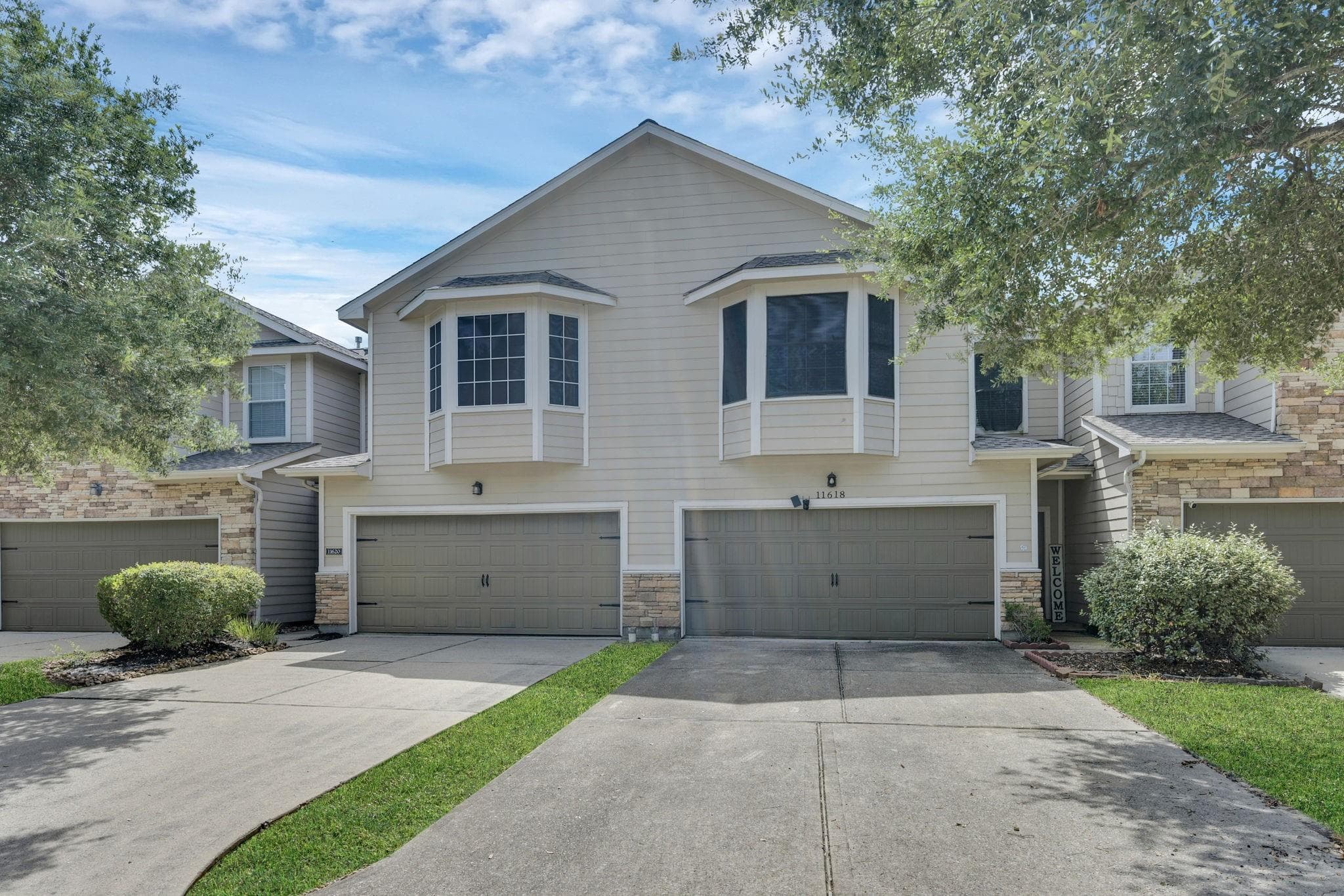 11620 Champions Green Dr