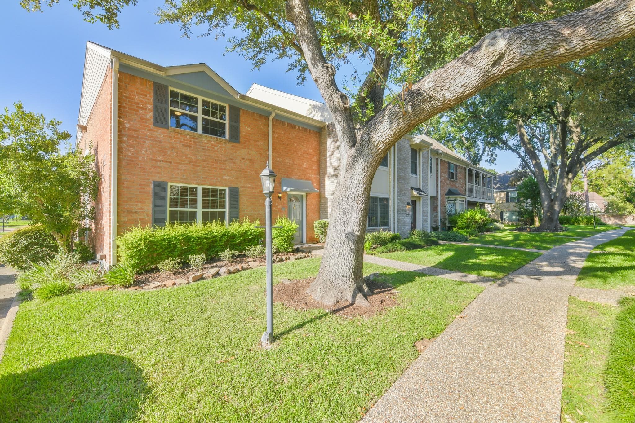 Main property image