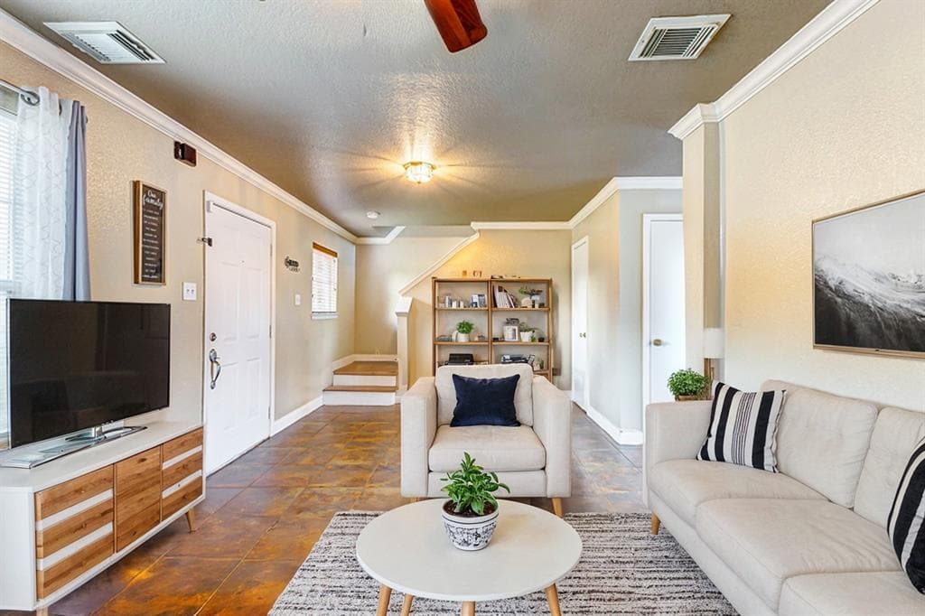 815 Katelyn Manor Ln